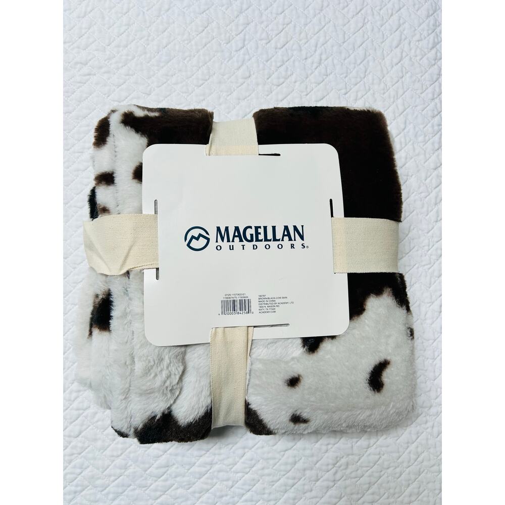 MAGELLAN OUTDOORS Limited Edition Cow Print Throw Blanket ( 50” x 60”)  NWT